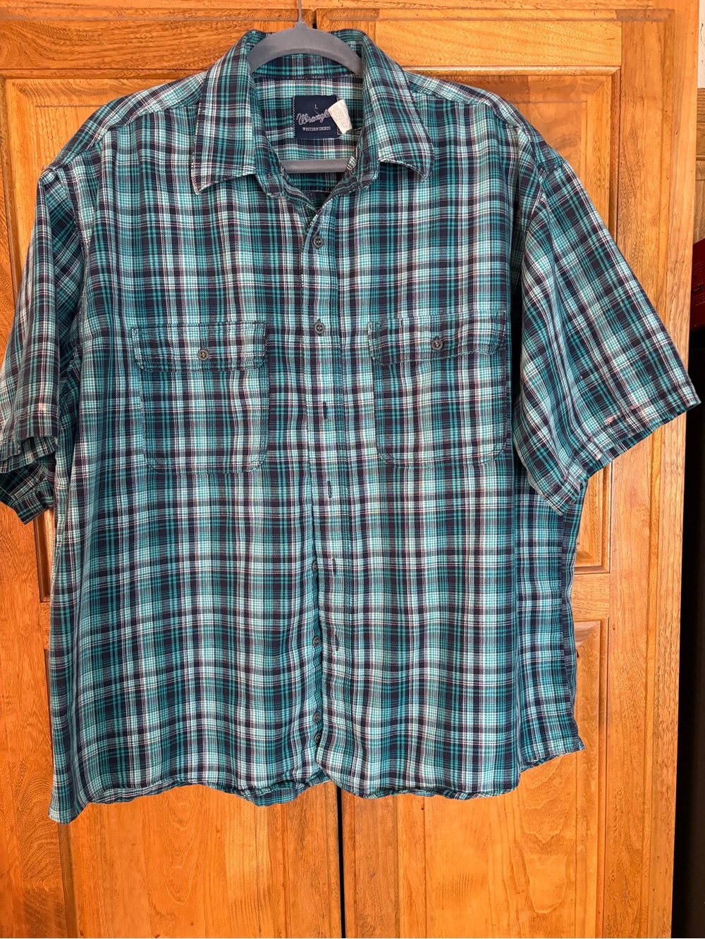 Wrangler Men’s Teal Plaid Short-Sleeve Button-Up Shirt L